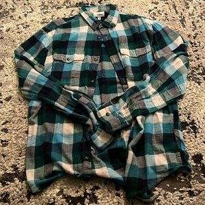 Sonoma Flannel - Size M, Your Gateway to Casual Chic
